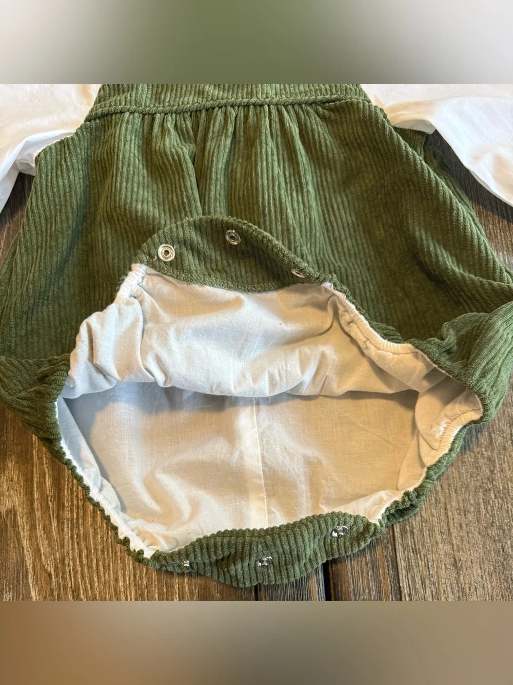 Edgehill Collection Green & White Corduroy Romper – 12 Months